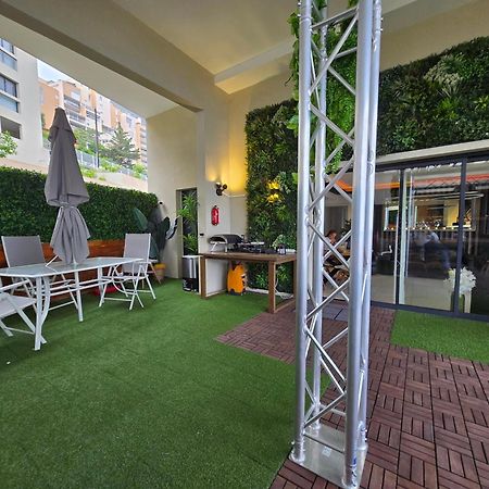 דירות בוסוליי Monaco View, Pool, Garage, 100 M2 Terrace מראה חיצוני תמונה