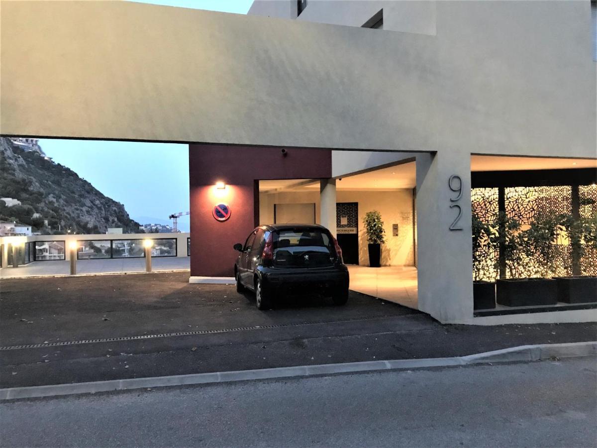 דירות בוסוליי Monaco View, Pool, Garage, 100 M2 Terrace מראה חיצוני תמונה