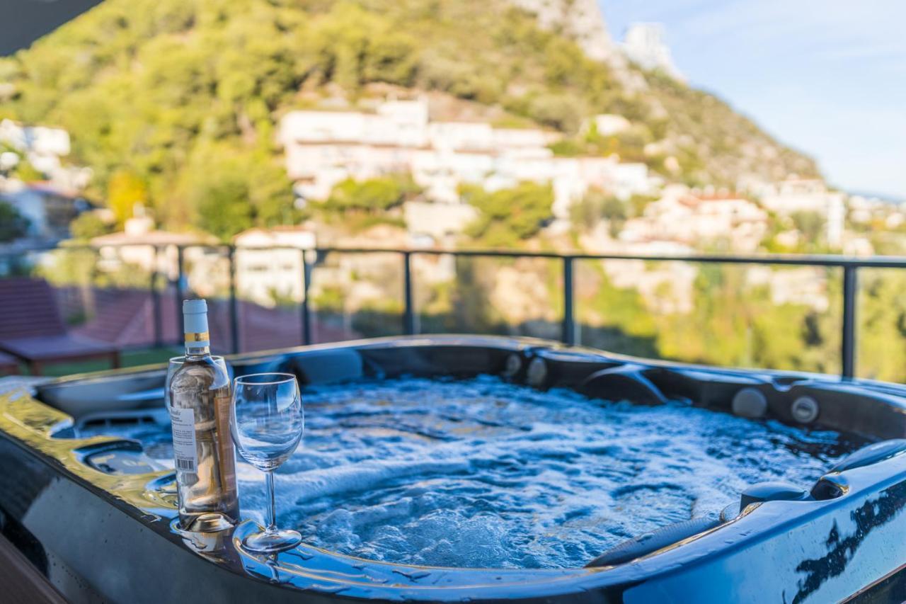 דירות בוסוליי Monaco View, Pool, Garage, 100 M2 Terrace מראה חיצוני תמונה