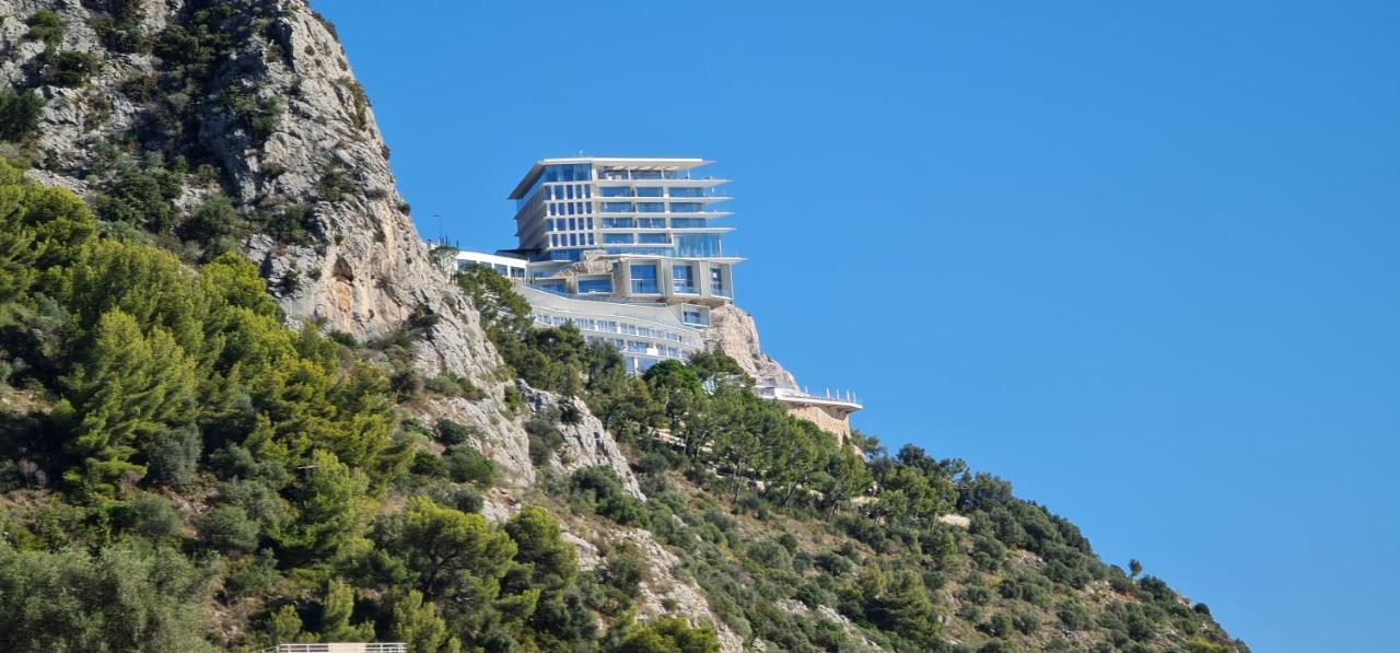 דירות בוסוליי Monaco View, Pool, Garage, 100 M2 Terrace מראה חיצוני תמונה