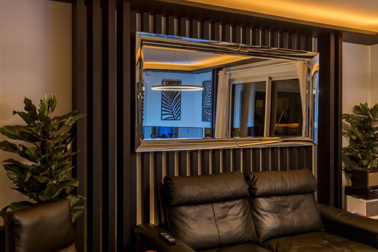 דירות בוסוליי Monaco View, Pool, Garage, 100 M2 Terrace מראה חיצוני תמונה