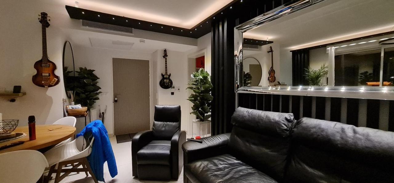דירות בוסוליי Monaco View, Pool, Garage, 100 M2 Terrace מראה חיצוני תמונה