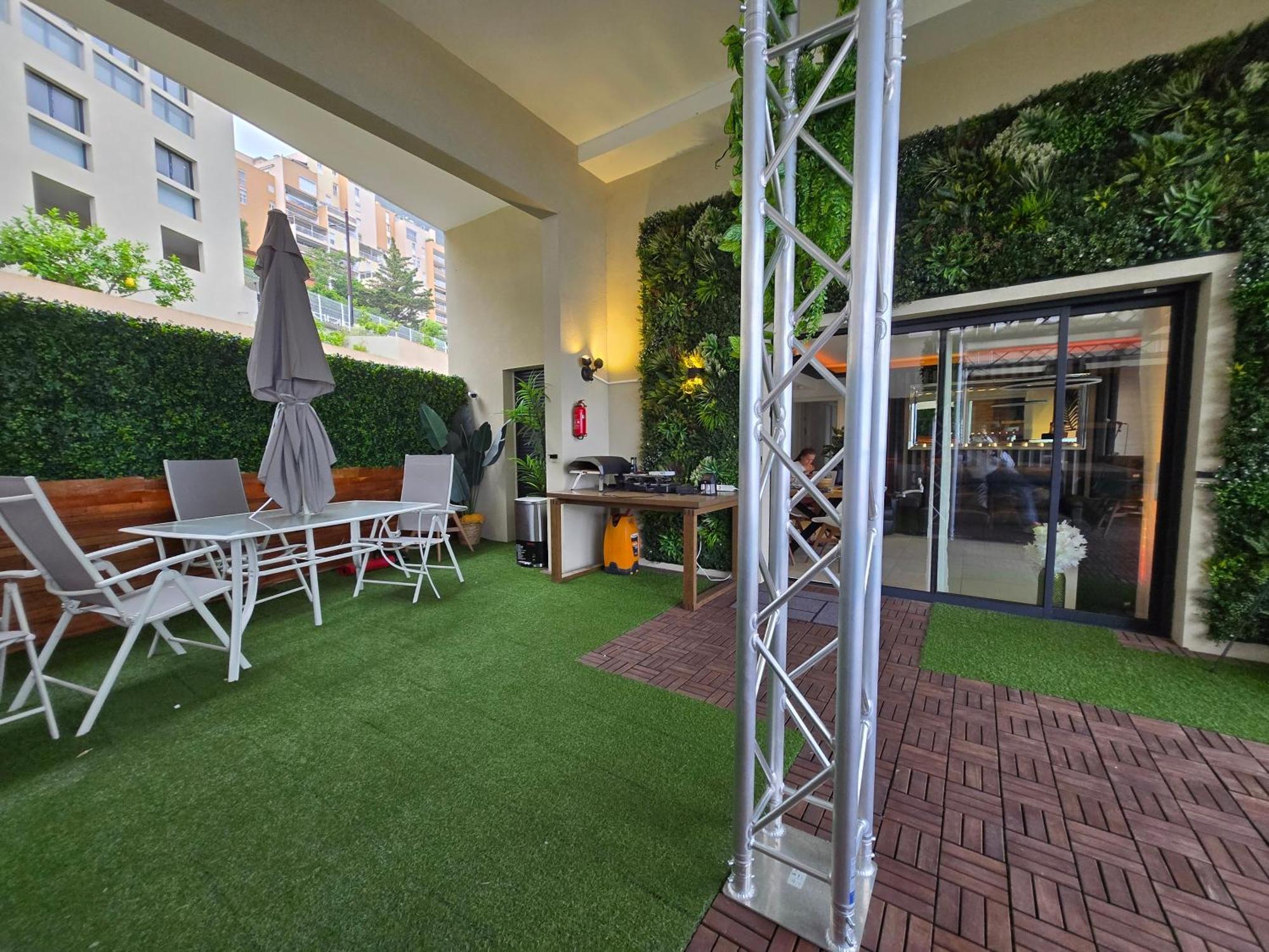 דירות בוסוליי Monaco View, Pool, Garage, 100 M2 Terrace מראה חיצוני תמונה